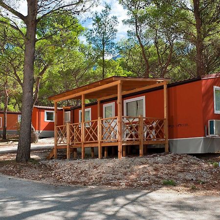 Mobile Homes Basko Polje Campground Baška Voda Eksteriør bilde