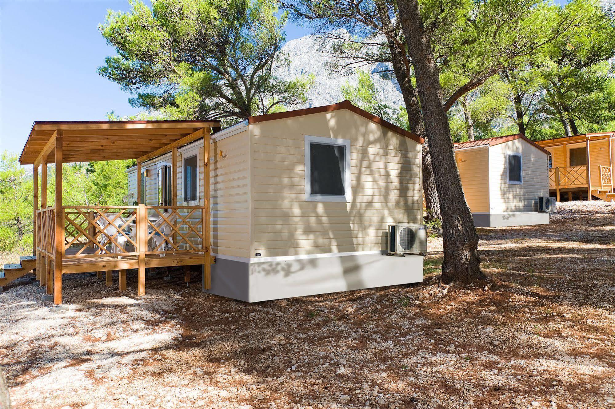 Mobile Homes Basko Polje Campground Baška Voda Eksteriør bilde