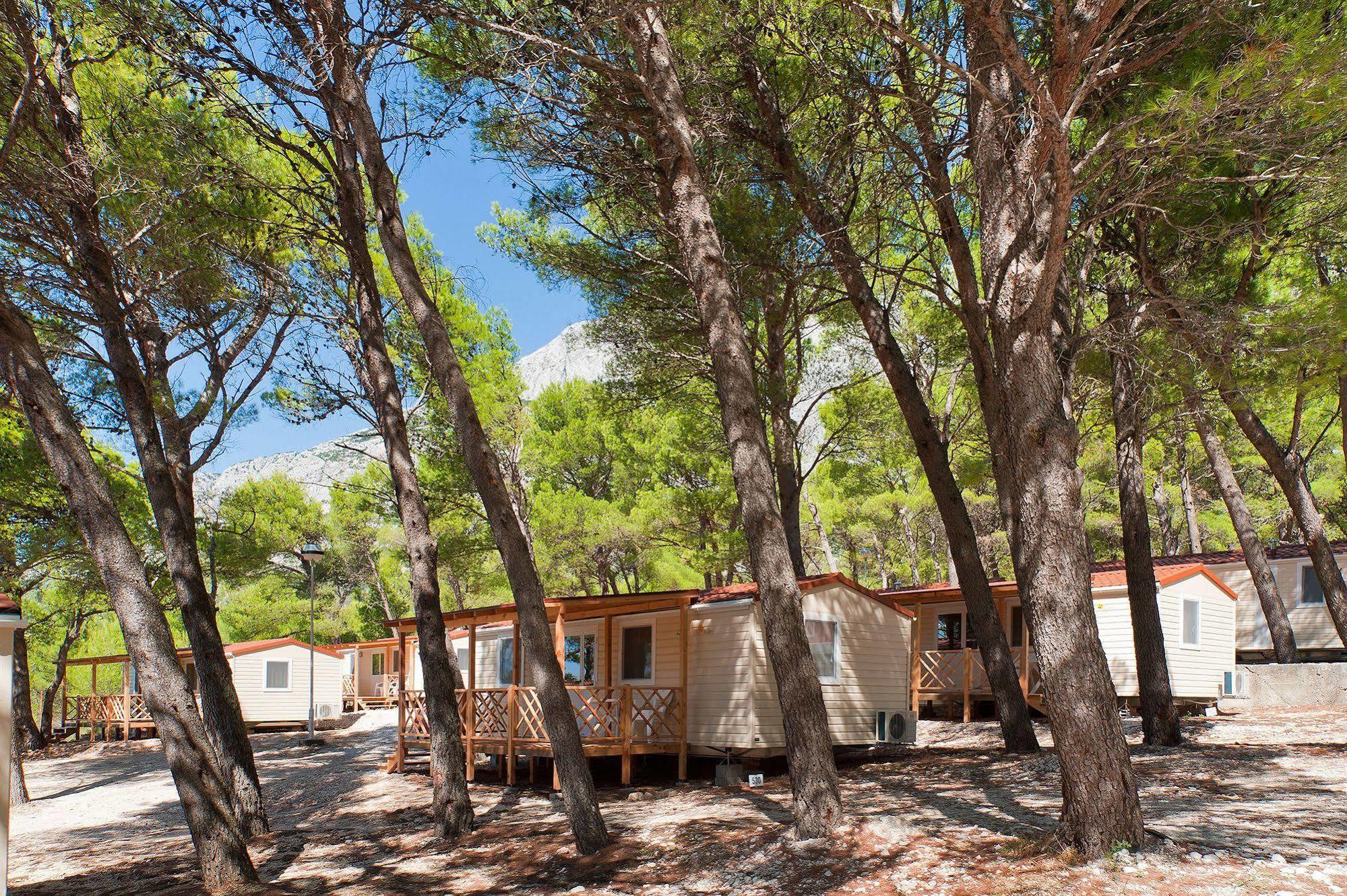 Mobile Homes Basko Polje Campground Baška Voda Eksteriør bilde
